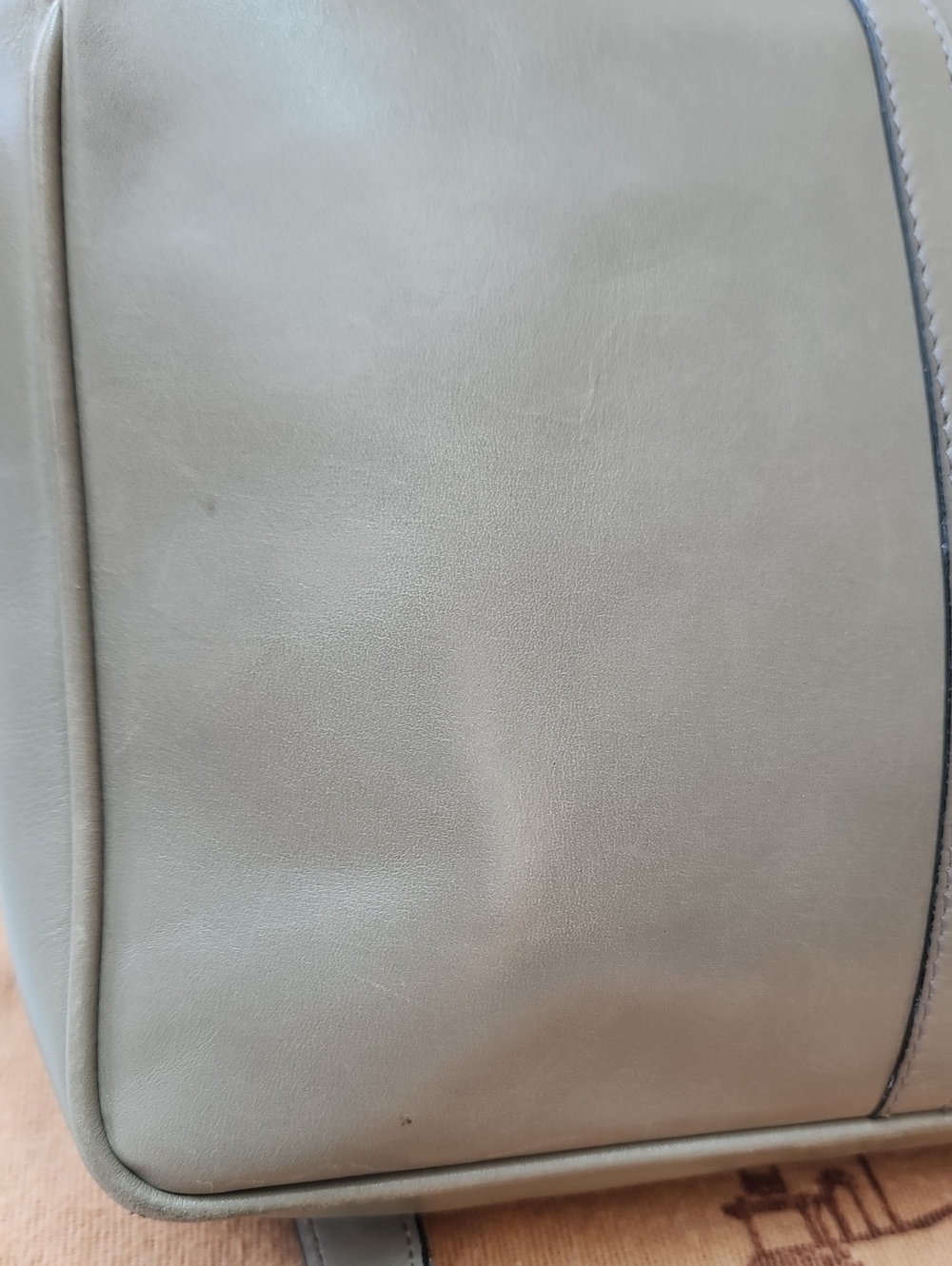 Salvatore Ferragamo Vintage Vitello Crossbody Bag - Picture 6 of 16